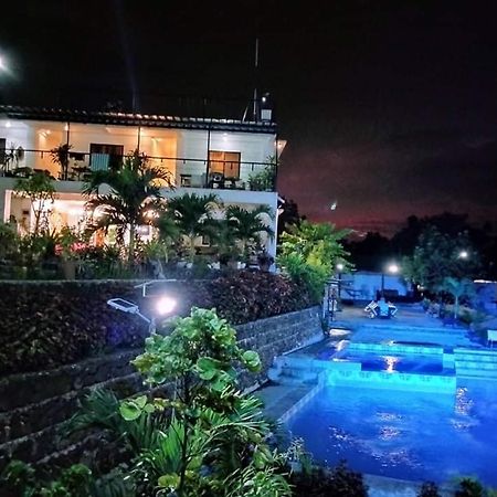 מלון Casa De Robles Tanay Rizal מראה חיצוני תמונה
